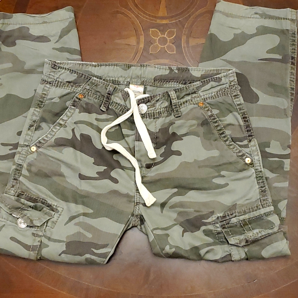Mens True Religion 'camo' cargo pants